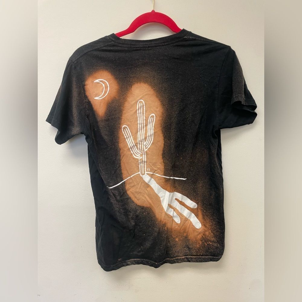 Urban Outfitters Black Saguaro Cactus Bleached SS Tee Size Small